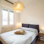 Paolo Sarpi - Charming With Terrace Apartman Milánó
